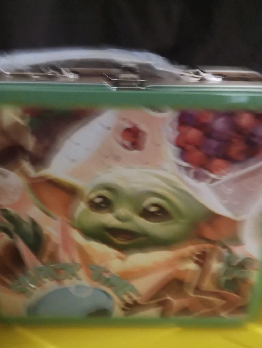 3 Set. The Mandalorian & Grogu Lunchbox Set with Grogu Candle - Green and Black